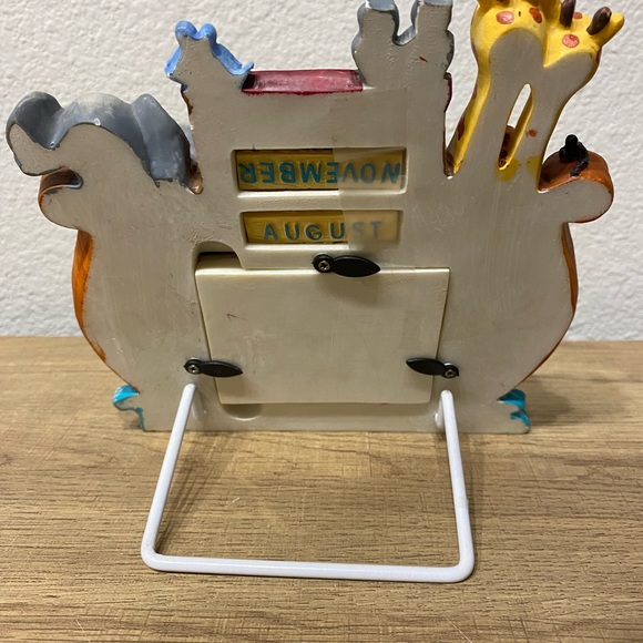 Noah’s Ark Standing Reusable Calendar - Picture 2 of 2